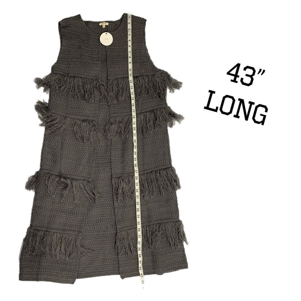 NWT EN CREME Gray fringed sleeveless duster - Picture 3 of 9